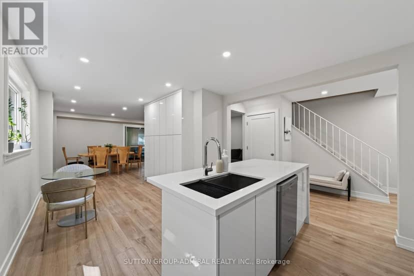 770 Pam Crescent — photo 7 of 36