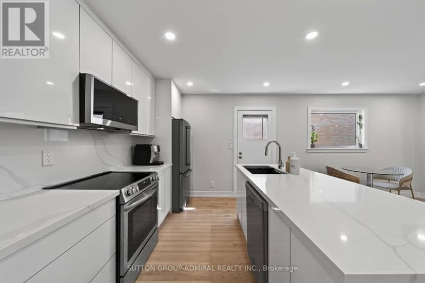 770 Pam Crescent — photo 9 of 36