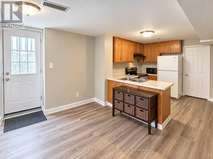 509 Grove Street E — photo 11 of 15