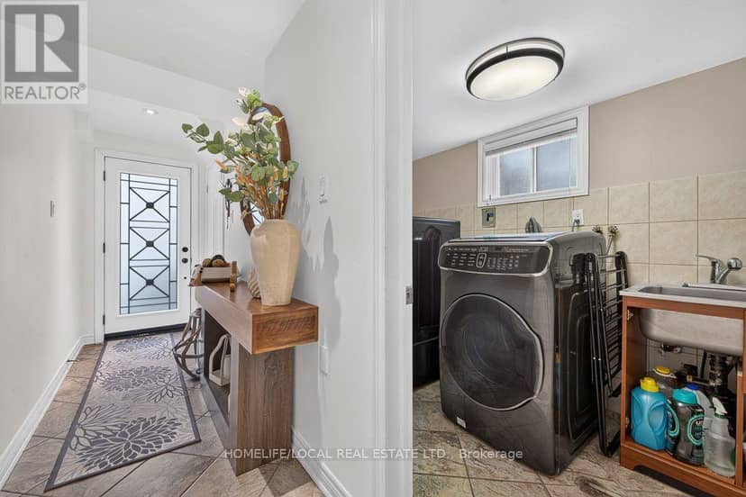 4 Martindale Crescent — photo 6 of 40