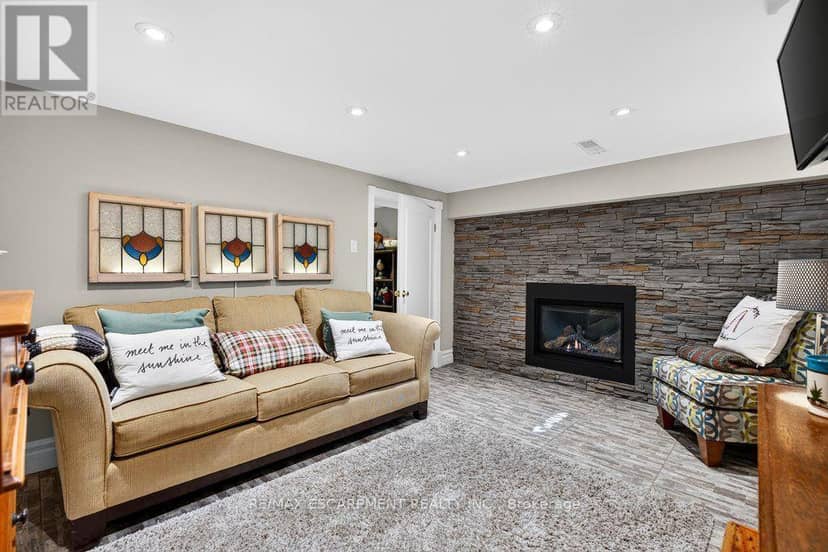 3151 Lakeshore Road — photo 33 of 40