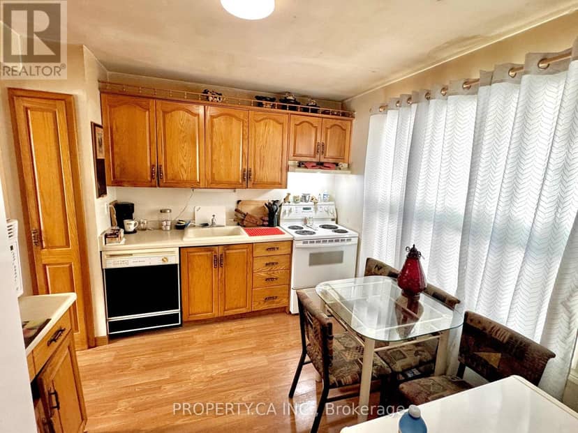 296 Wilson Drive — photo 5 of 10