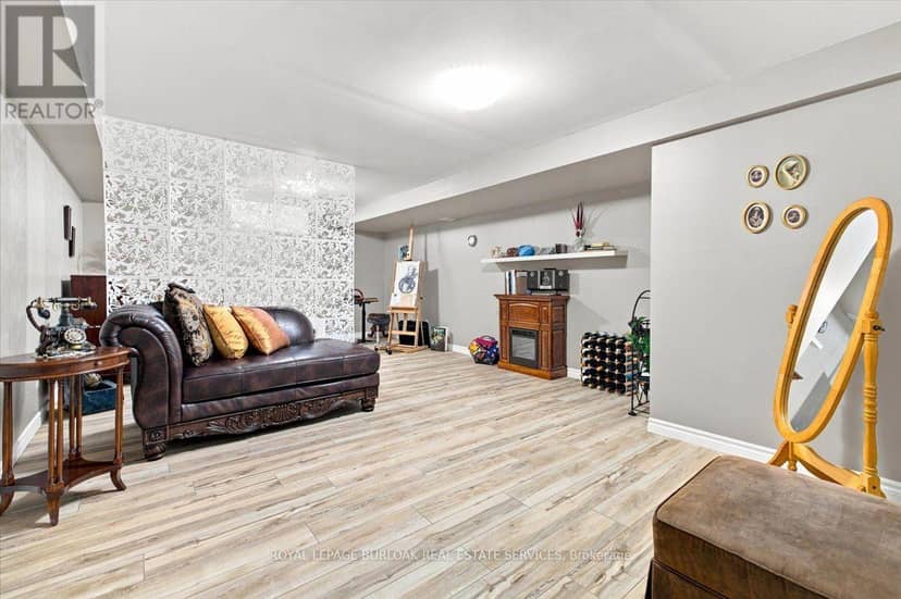 25 Birch Avenue — photo 27 of 38