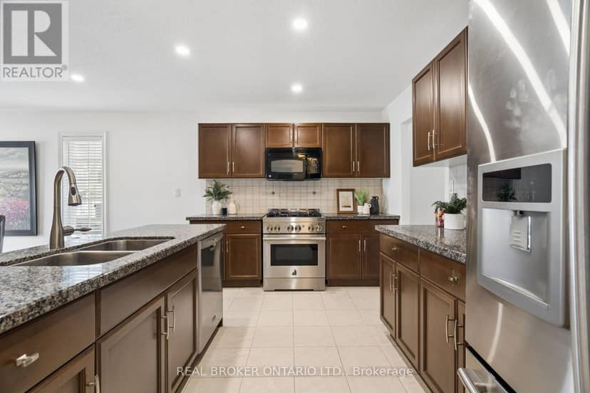 236 Ridge Top Crescent — photo 11 of 40