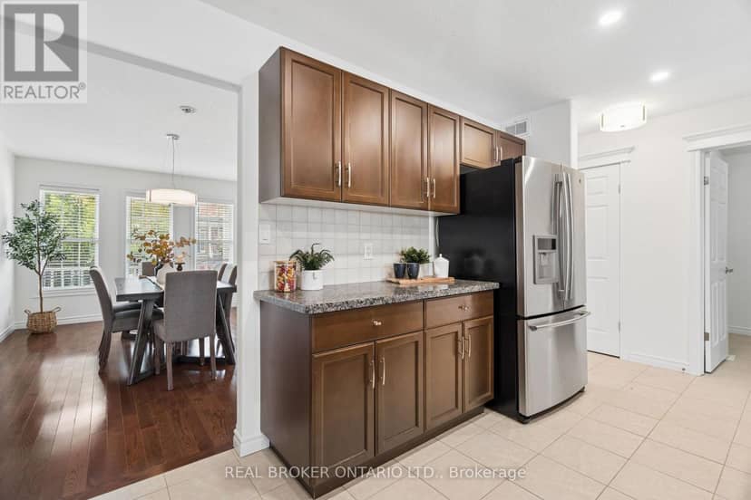 236 Ridge Top Crescent — photo 12 of 40