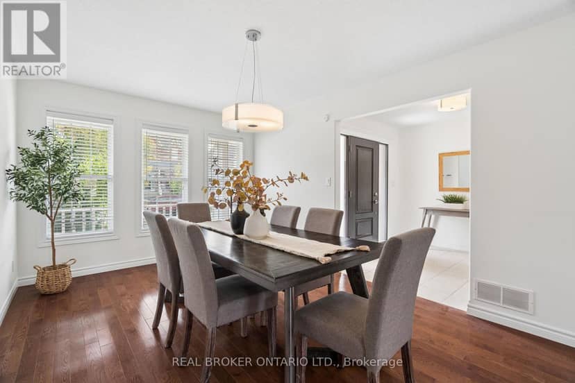 236 Ridge Top Crescent — photo 9 of 40