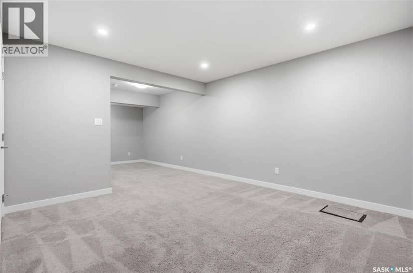 4241 E Keller AVENUE — photo 33 of 40