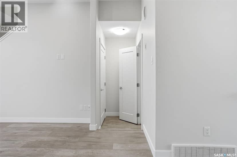 4241 E Keller AVENUE — photo 38 of 40