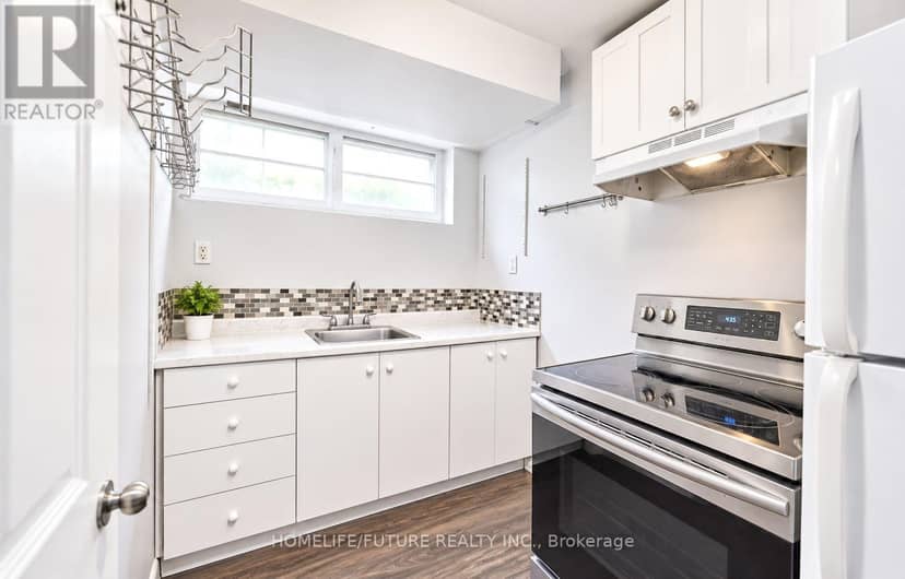 65 Blakemanor Boulevard — photo 14 of 29