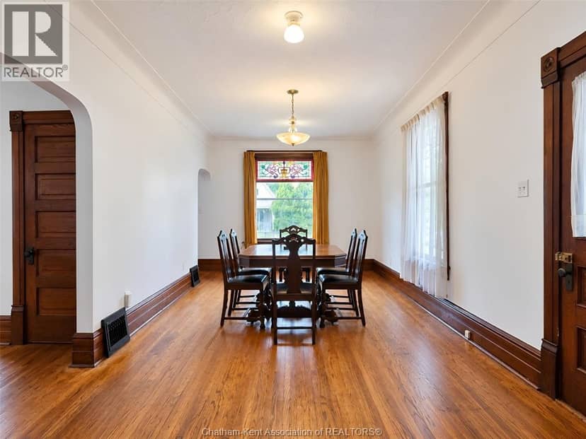 86 Chatham STREET North — photo 20 of 40