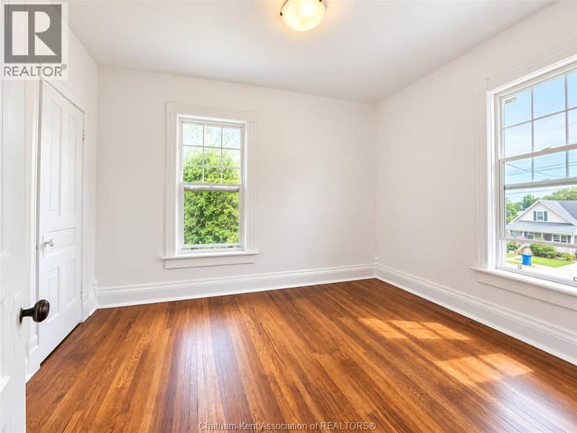 86 Chatham STREET North — photo 26 of 40