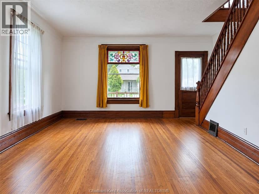 86 Chatham STREET North — photo 28 of 40