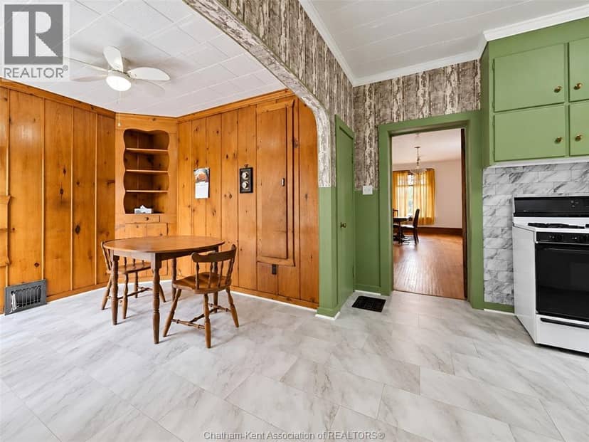 86 Chatham STREET North — photo 36 of 40