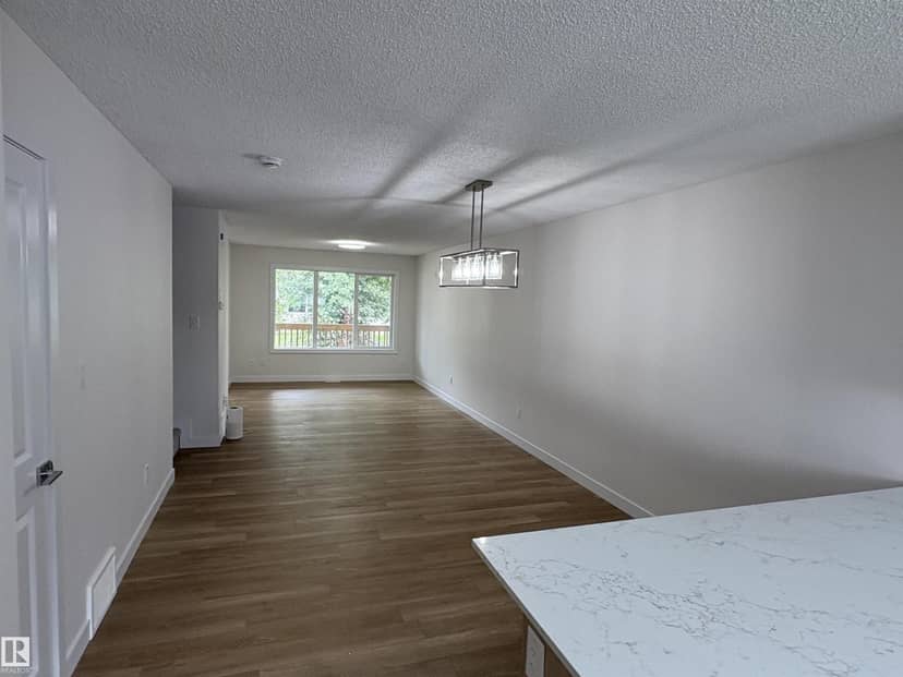 4843 115 AV NW, Edmonton, photo 4