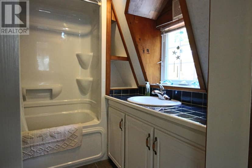 7 Weckstrom Lake — photo 22 of 40