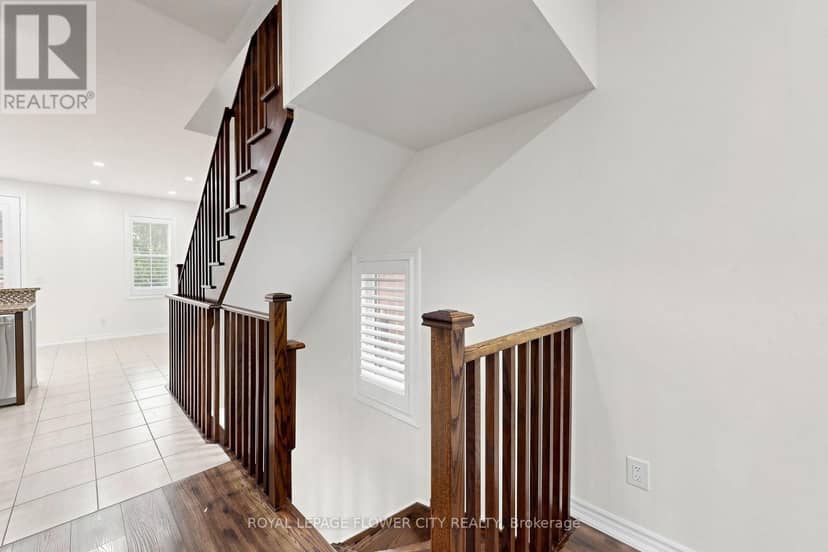 46 Soccavo Crescent — photo 26 of 40