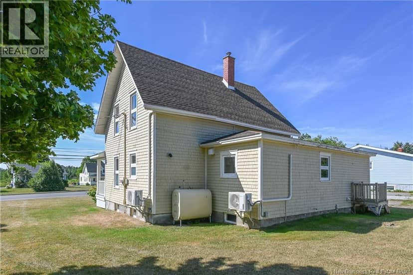 351 Saint-Pierre E. Boulevard — photo 4 of 40