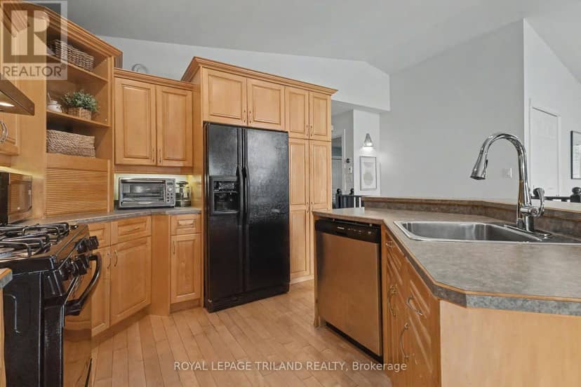 10234 Julie Avenue — photo 16 of 40