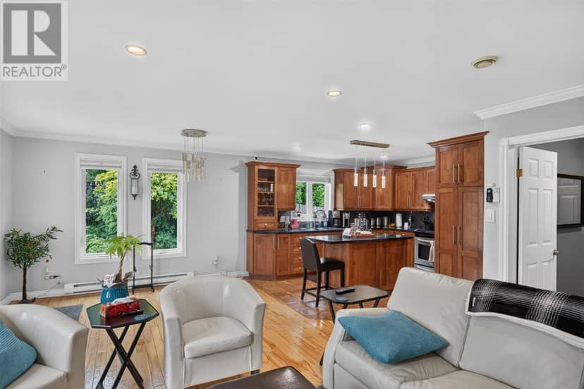 3 NATHANIEL Drive — photo 12 of 38