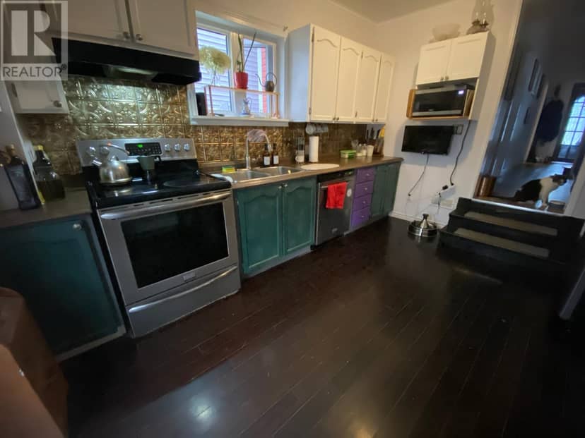 317 - 319 Lemarchant Road — photo 3 of 21