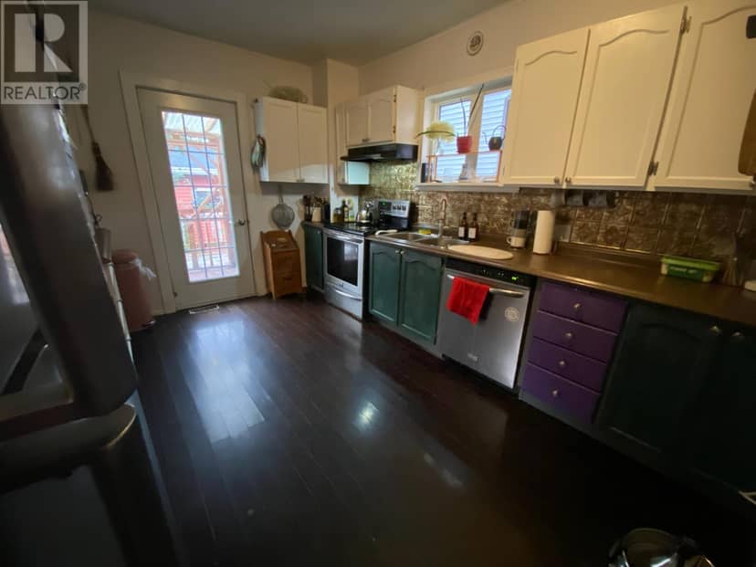317 - 319 Lemarchant Road — photo 4 of 21