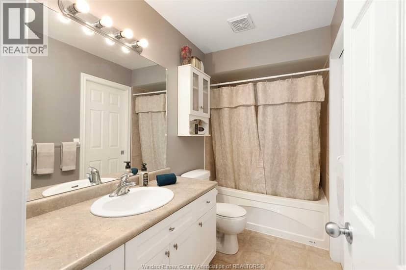 4530 Sassafras — photo 20 of 38
