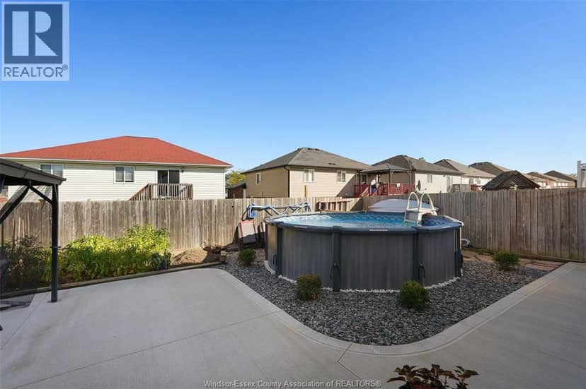 4530 Sassafras — photo 31 of 38