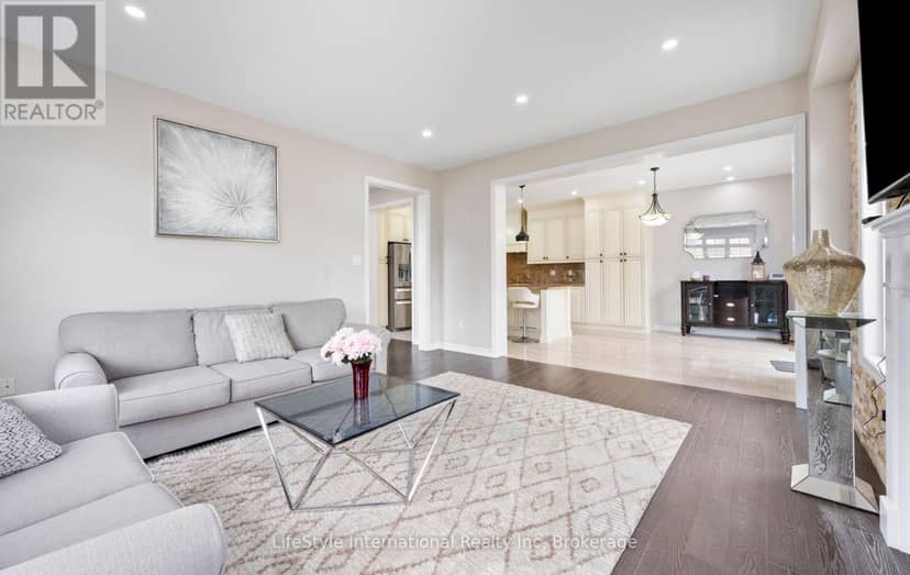 48 Hawke Crescent — photo 17 of 40