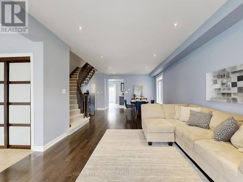 35 McKennon Street — photo 4 of 40