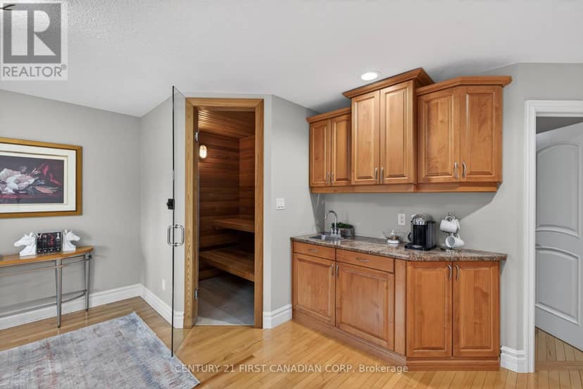 2 - 7222 Clayton Walk — photo 21 of 40