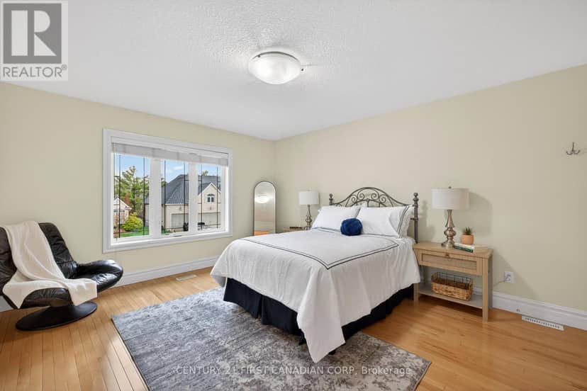 2 - 7222 Clayton Walk — photo 28 of 40
