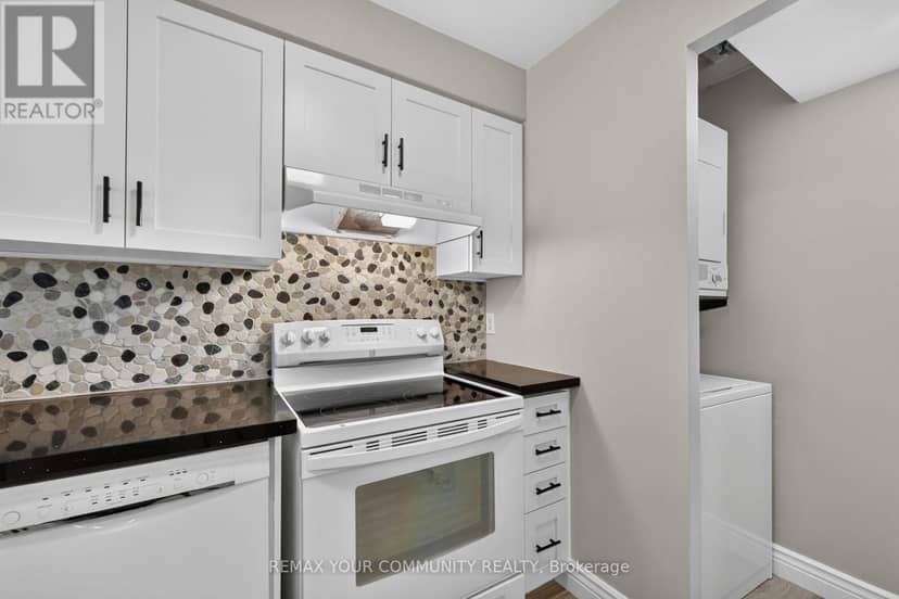 1409 - 140 Dunlop Street E — photo 10 of 40
