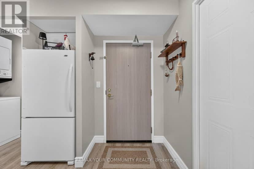 1409 - 140 Dunlop Street E — photo 3 of 40