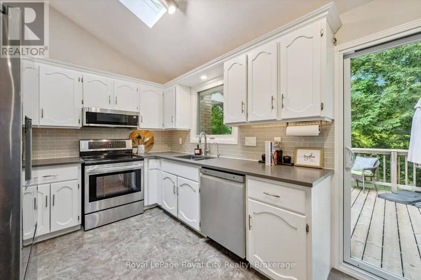 17 Sugarbush Place — photo 16 of 40