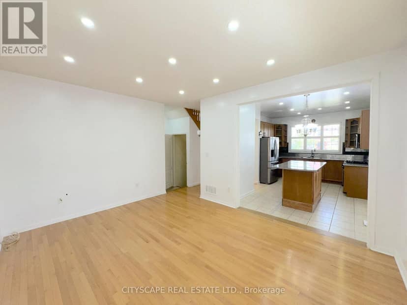 24 Eastway Street — photo 17 of 40