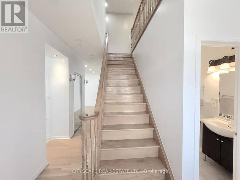 24 Eastway Street — photo 21 of 40