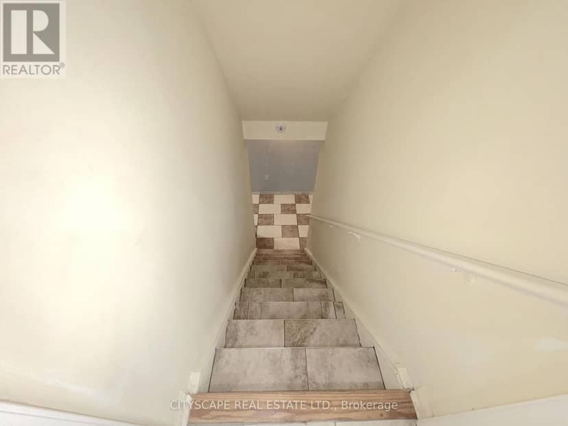 24 Eastway Street — photo 36 of 40