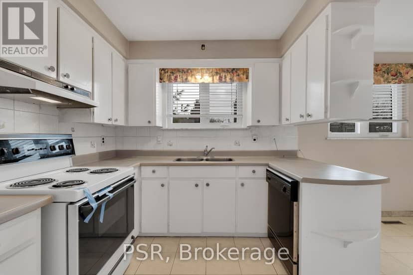 60 Bamford Crescent — photo 13 of 40