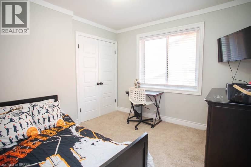7 COOPER Court — photo 19 of 40
