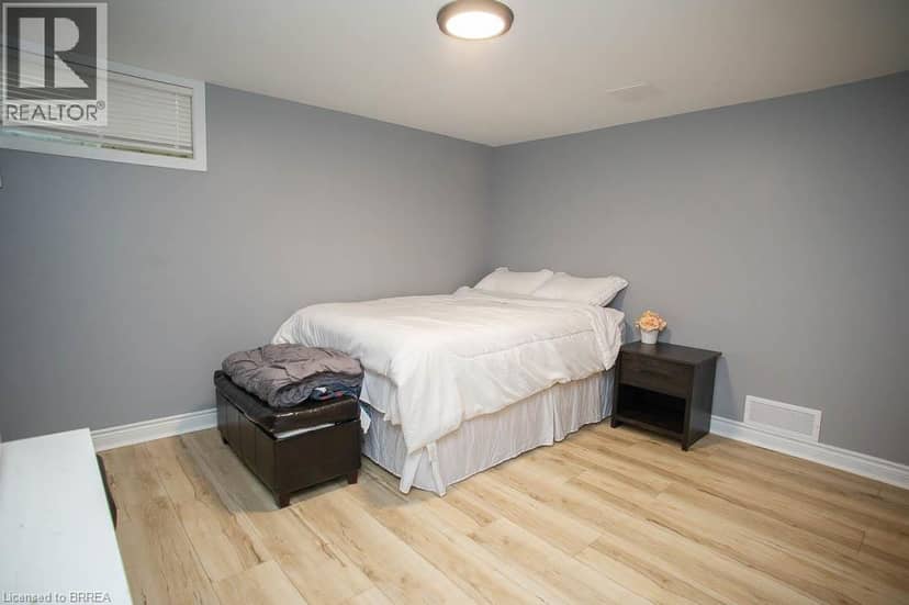 7 COOPER Court — photo 33 of 40