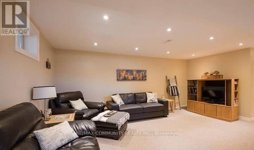 166 St. Lawrence Drive — photo 36 of 40