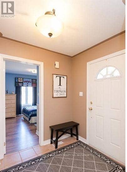 166 St. Lawrence Drive — photo 4 of 40