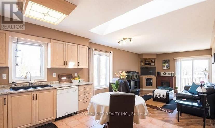 166 St. Lawrence Drive — photo 6 of 40