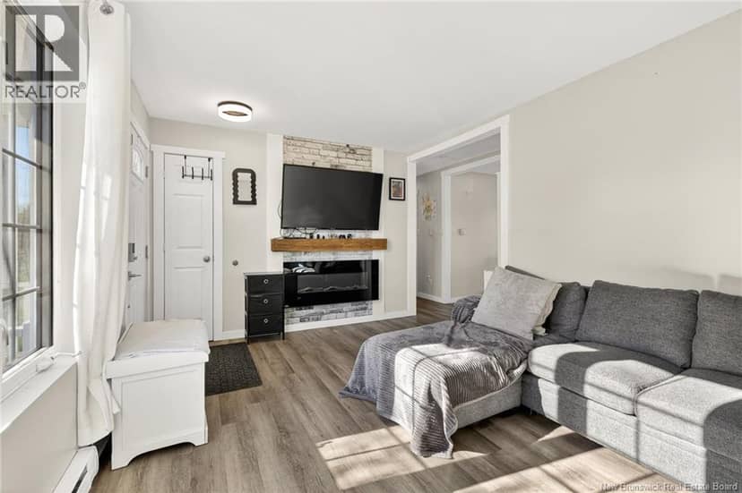 205 Thomas Street — photo 12 of 34
