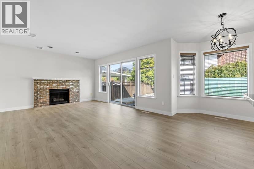 1830 Walnut Crescent, Coquitlam, photo 5