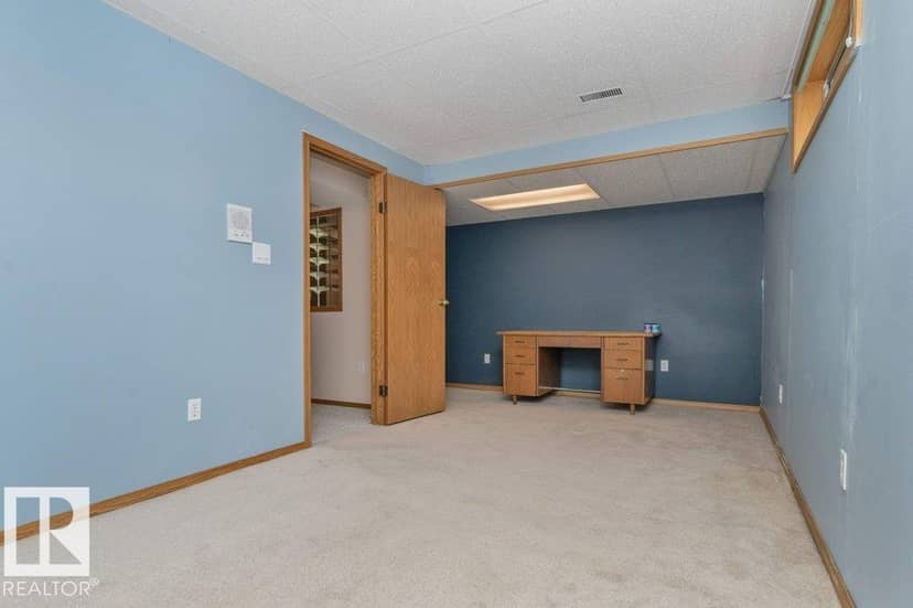 4908 43 AV NW — photo 39 of 40