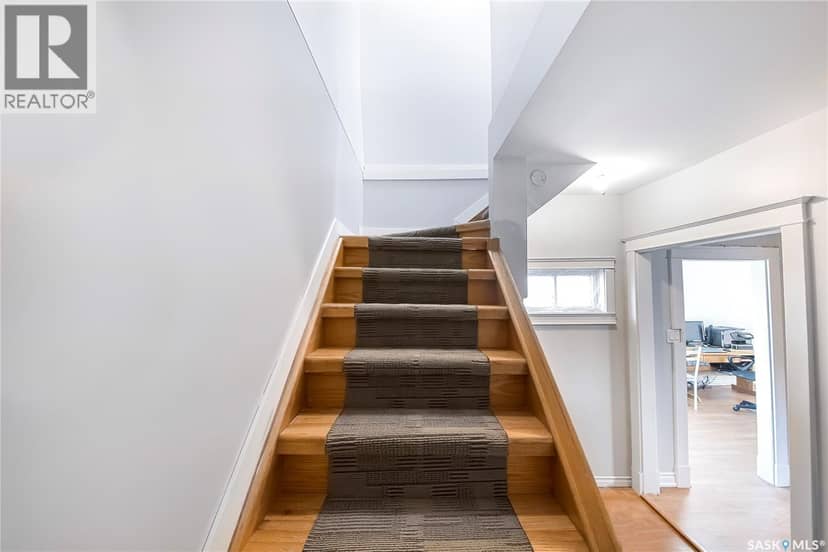 1017 J Avenue N — photo 14 of 32