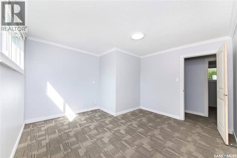 1017 J Avenue N — photo 17 of 32