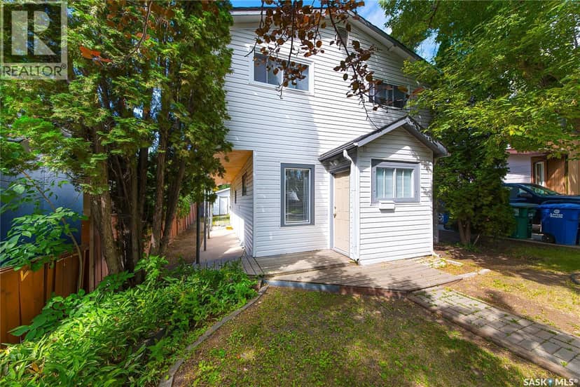 1017 J Avenue N, Saskatoon, photo 2