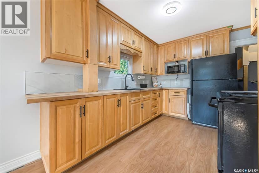 1017 J Avenue N — photo 9 of 32